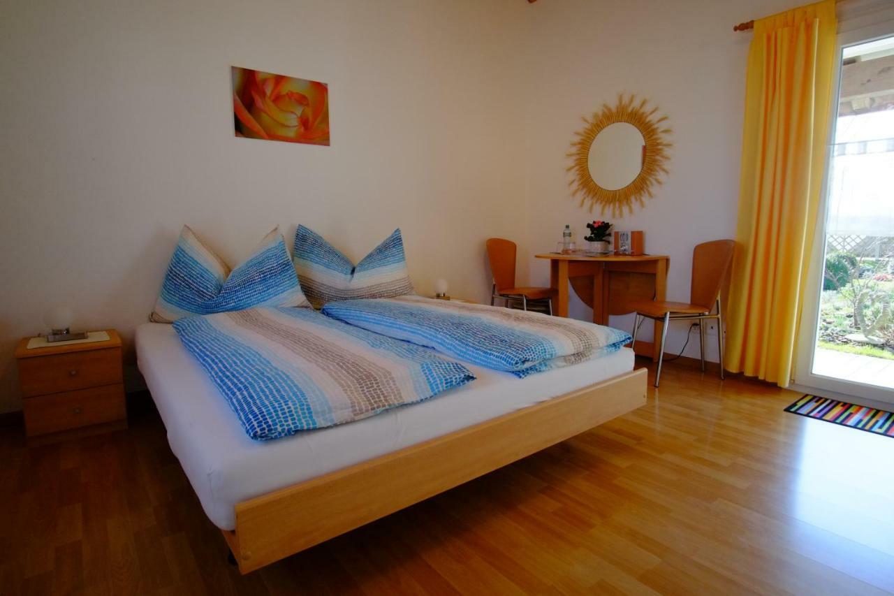 Ferienzimmer Zuelli Erlach ภายนอก รูปภาพ