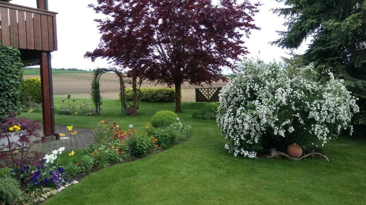 Ferienzimmer Zuelli Erlach ภายนอก รูปภาพ